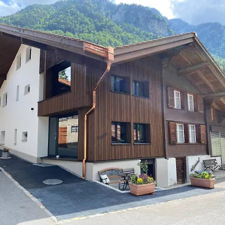 Beim Brunnen Gsteigwiler