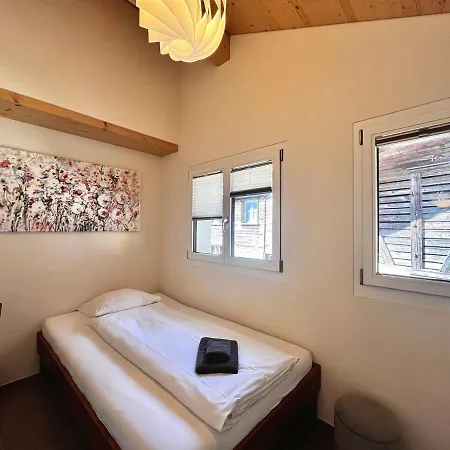 Beim Brunnen Gsteigwiler