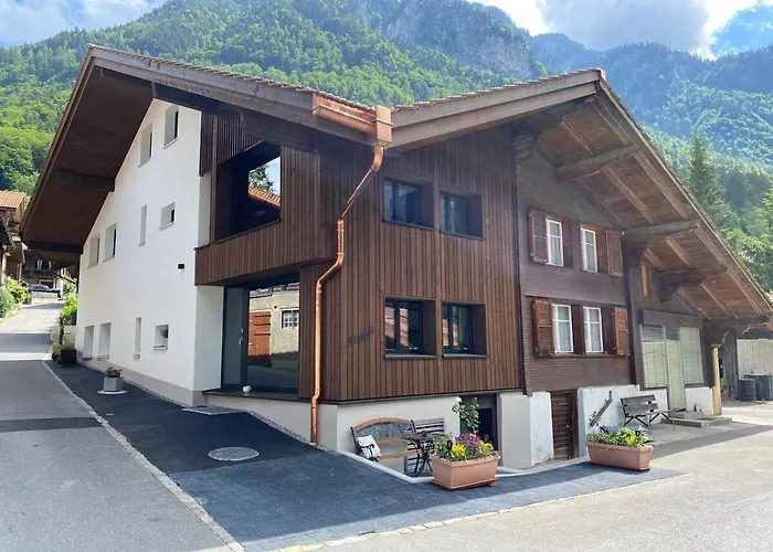 Beim Brunnen Gsteigwiler